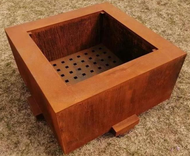 На открытом воздухе нагревая яма и гриль огня Corten квадрата стальная деревянная горящая