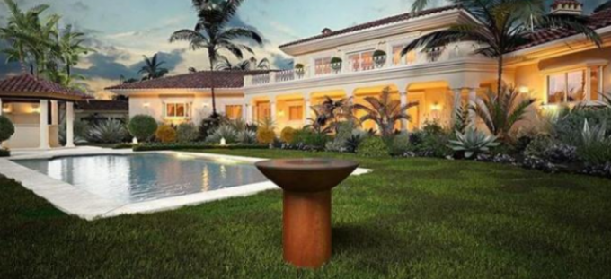 На открытом воздухе варя гриль угля Corten стальной с круглым основанием хранения