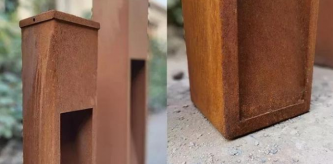 Света пала цвета ржавчины Corten освещая приспособления украшения на открытом воздухе стальные