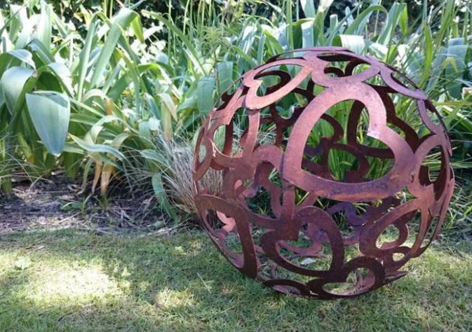 Скульптура искусства металла Corten на открытом воздухе деревенского современного кольца конспекта большого стальная