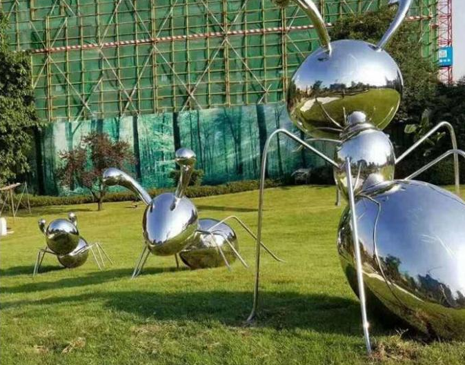 Скульптура муравья нержавеющей стали искусства крупноразмерного металла украшения сада животная