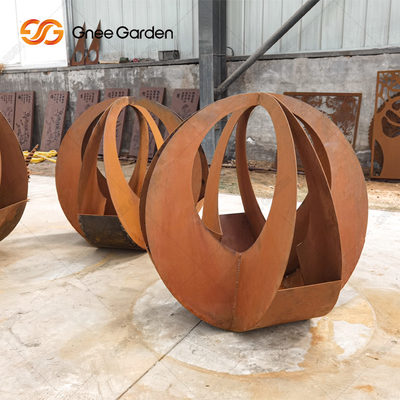 Изготовленный на заказ лазер формы отрезал геометрическое corten стальные цветочные горшки 90*25*25cm