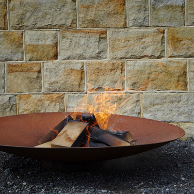 медник шара огня 80cm ржавый Corten на открытом воздухе для располагаясь лагерем партии