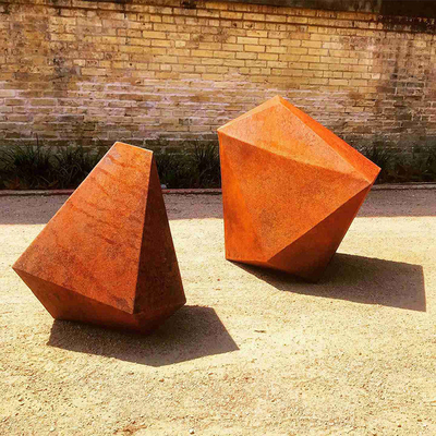Статуи двора металла скульптуры Corten конспекта незаконные геометрические стальные