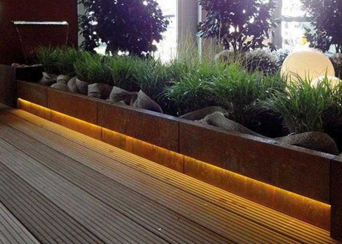 Ржавый цветочный горшок украшения сада плантатора Corten