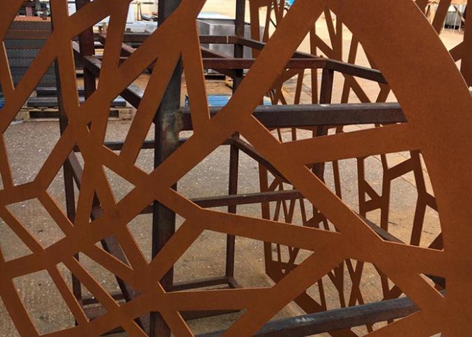На открытом воздухе лазер Corten стальной отрезал экраны