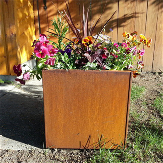 Плантаторы Corten стальные
