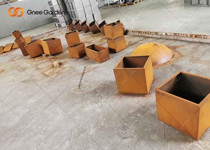 Плантатор Corten нового сада цветочного горшка металла формы квадрата стиля кубического стальной для Graden