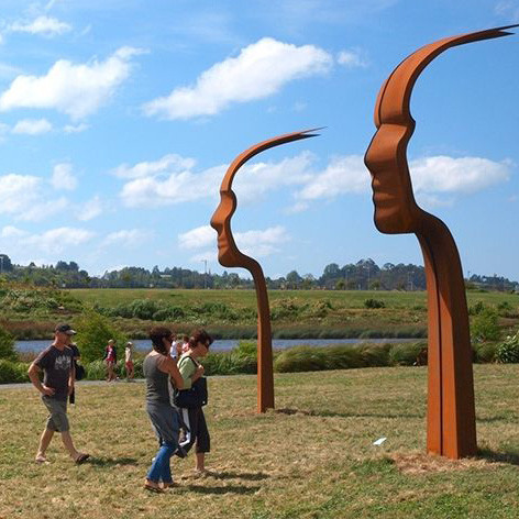 Скульптура Corten искусства двора металла Corten современного дизайна стальная заржаветая стальная