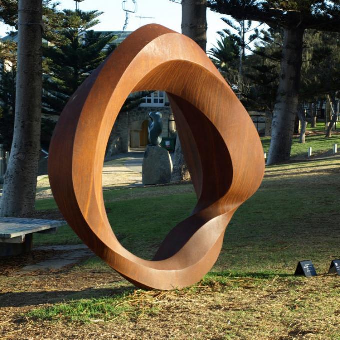 Скульптура Corten на открытом воздухе крытого общественного конспекта кольца искусства металла абстрактного стальная